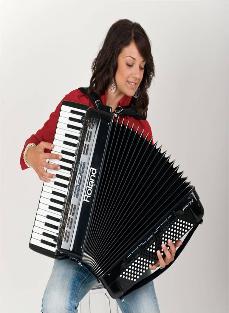 female accordion players mumbai